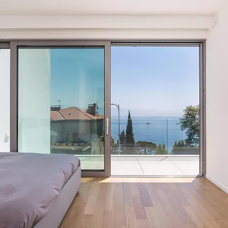 Apartament Gorgeous In With Kitchen Opatija