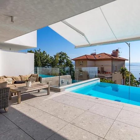 Gorgeous In With Kitchen Opatija