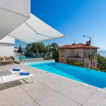 Gorgeous In With Kitchen Opatija