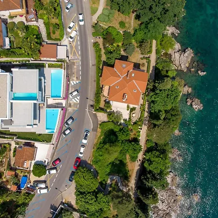 Apartament Gorgeous In With Kitchen Opatija