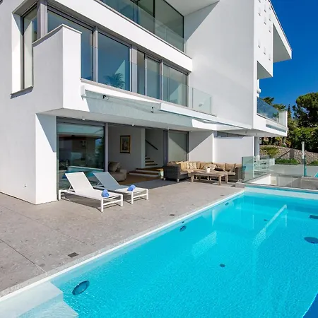 Apartamento Gorgeous In With Kitchen Opatija